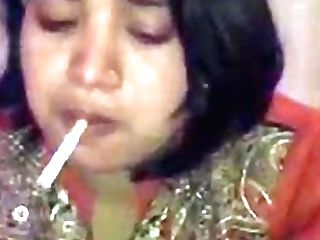 Pakistani Aunty Reads Filthy Dirty Poem In Punjabi Language